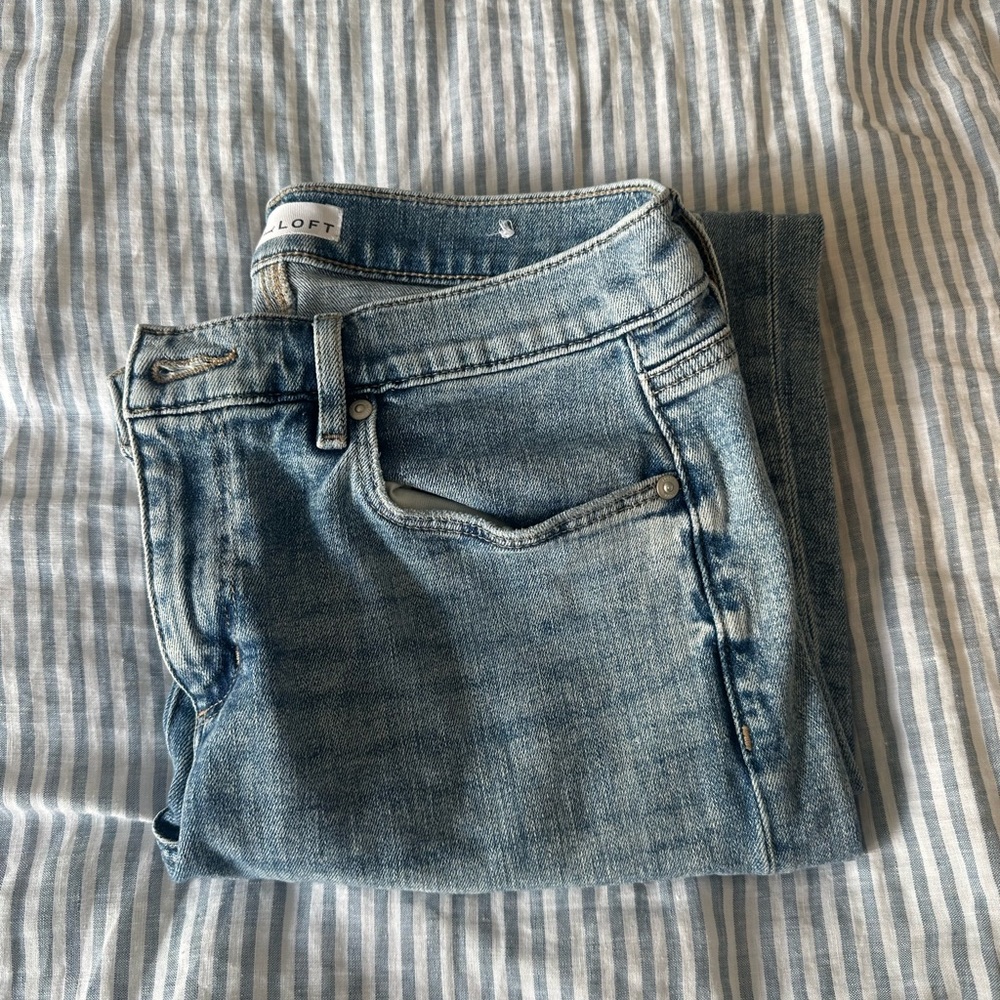 LOFT Women's Light Wash Super Soft Girlfriend Jeans